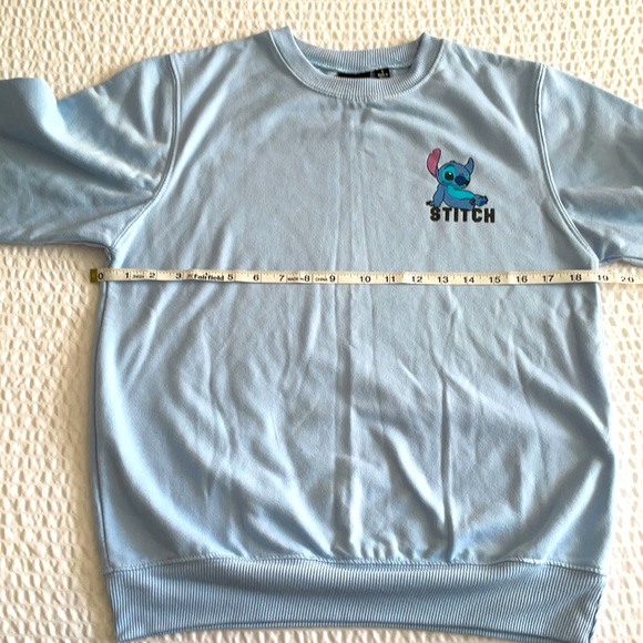 🌸 NWOT Disney LILO and Stitch long sleeved pullover sweatshirt super soft Blue - Picture 5 of 8